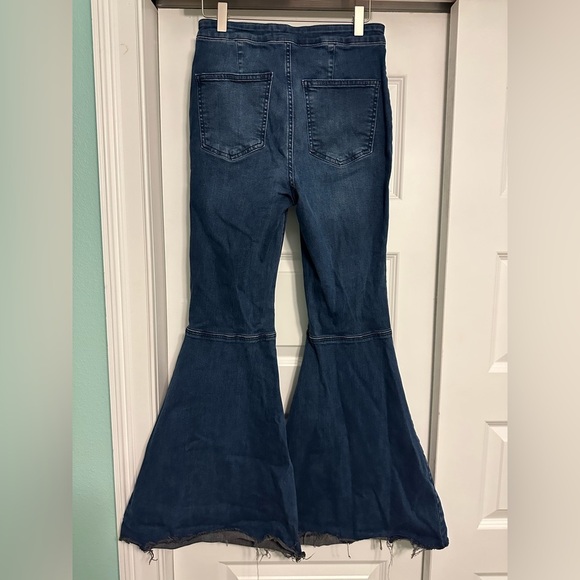 We the Free People Just Float On Flare Stretch Denim Blue Jeans Sz 29 Festival - Picture 2 of 4